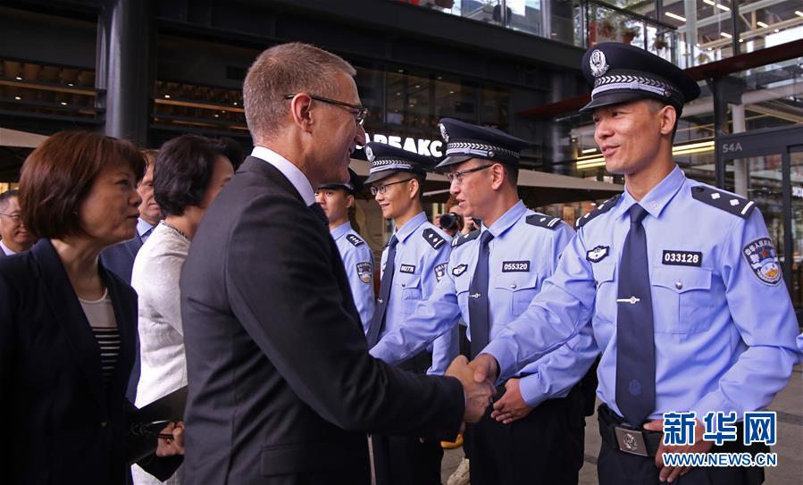 中国与塞尔维亚首次警务联巡启动