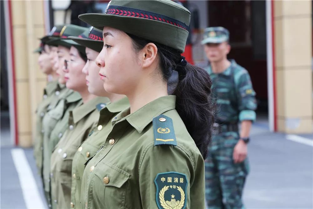 祝贺!两百多名政府专职消防员升级了!