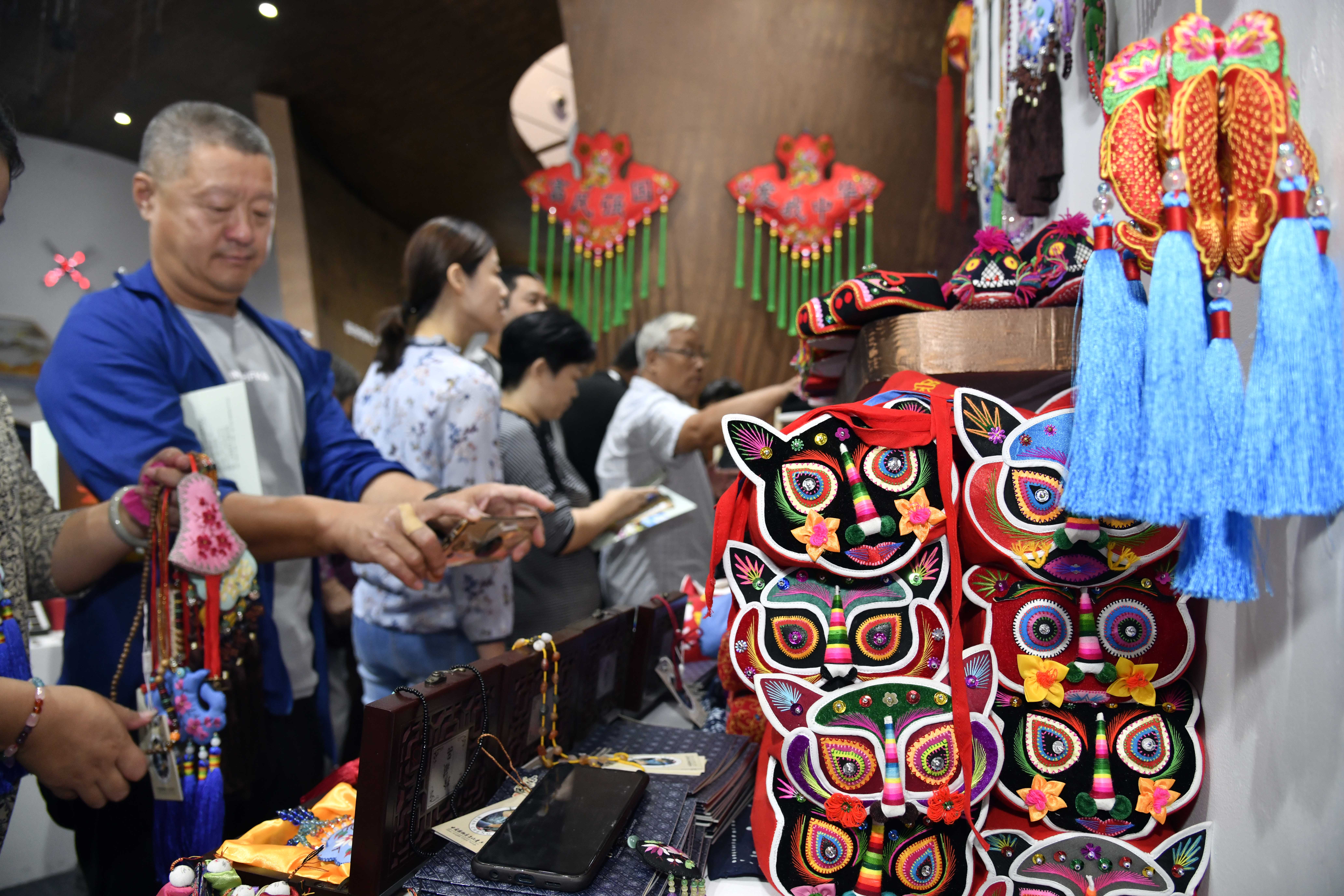 第八届山东国际文化产业博览交易会开幕