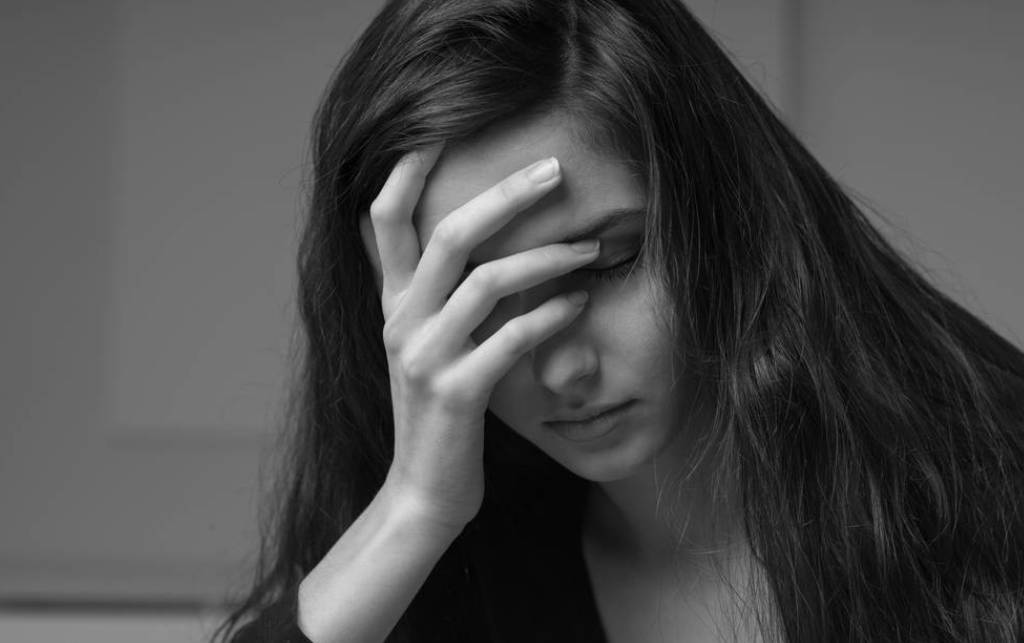 19岁女孩因失恋患抑郁症 警惕抑郁症的六大危害!