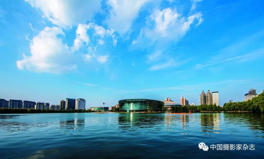 点评: 一张漂亮的风景画. 点评: 海市蜃楼的情境不错,但整个画面比较