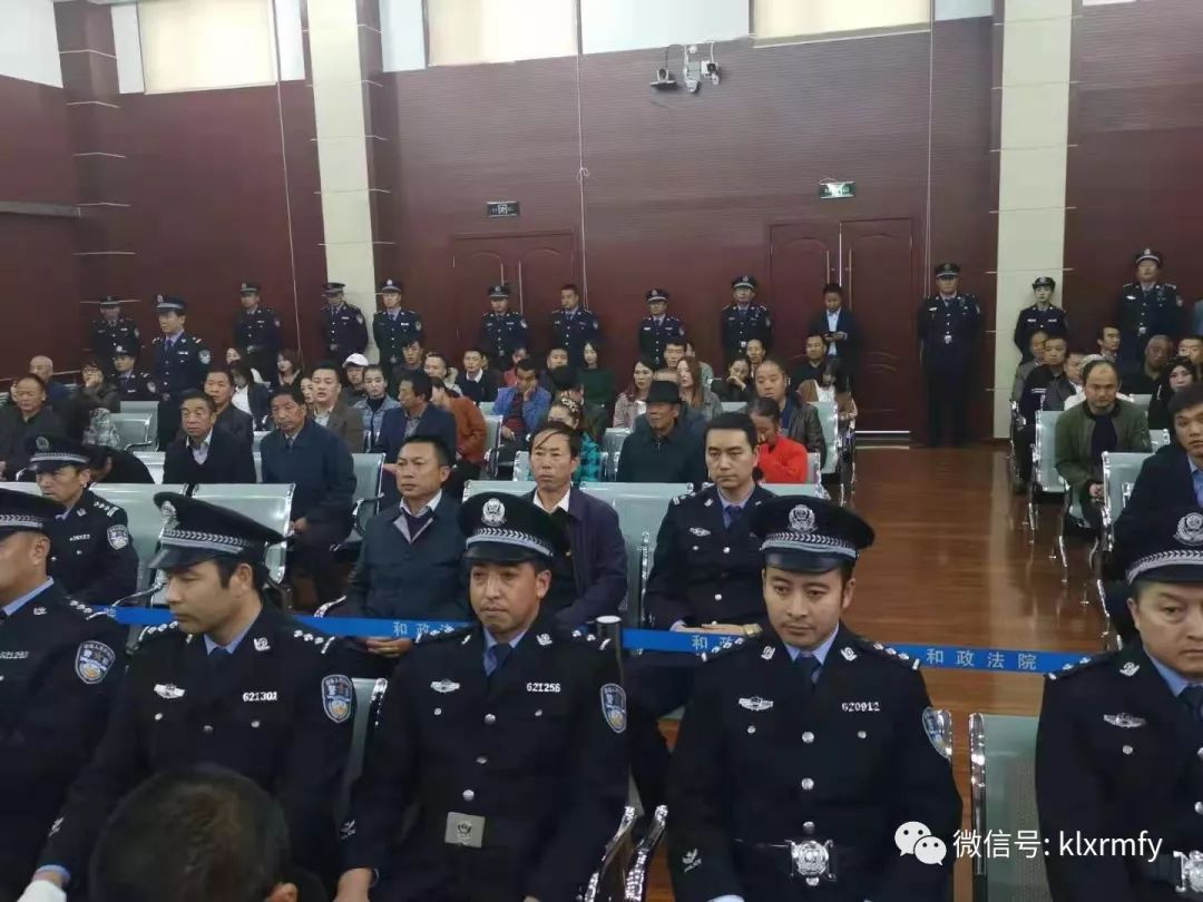 康乐法院公开审判周某某等12人组织卖淫罪,协助组织卖淫罪,开设赌场罪