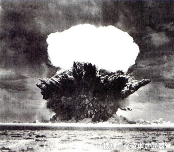 苏联第一枚原子弹爆炸镜头