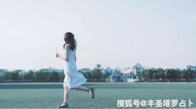怎么能让自己不陷入一段感情中 272ac0be43c44f55aa70427740f6e986.jpeg