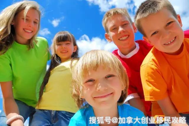 加拿大孩子怎么生_加拿大生娃娃_加拿大小孩