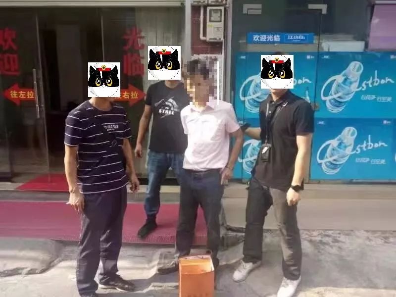 一个商场的男士内衣店_2018商场内衣店装修效果图 房天下装修效果图(2)