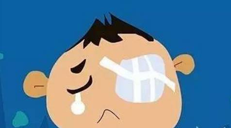 「海峡导报」20分钟眼珠被溶掉！厦门曾有多名孩子被烧伤！这东西家家都有