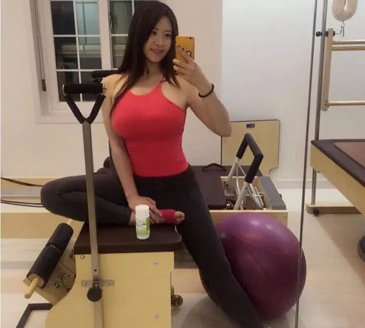 三十九岁阿姨健身 6661177a97df4bb59b7878e3d018dfdc.jpeg