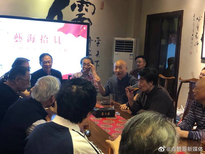 艺海拾贝2019吕彭祥扇面残书小品艺术展在渝鉴善堂举行