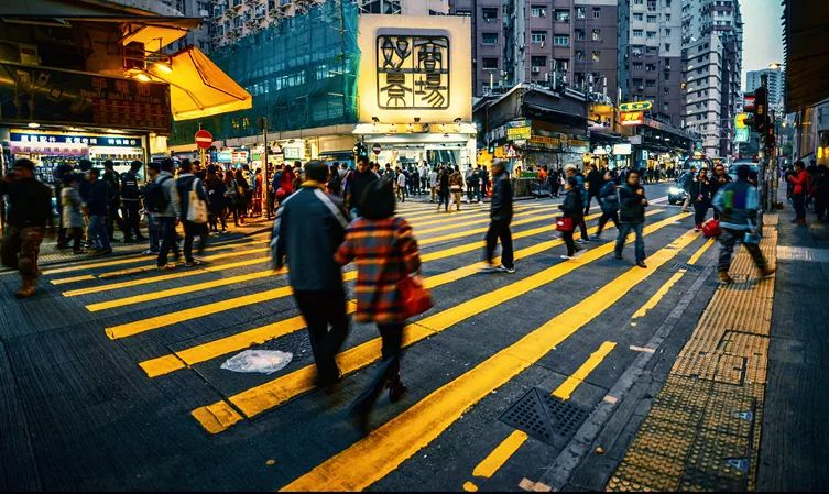 莱芜人口流动_莱芜战役纪念馆图片