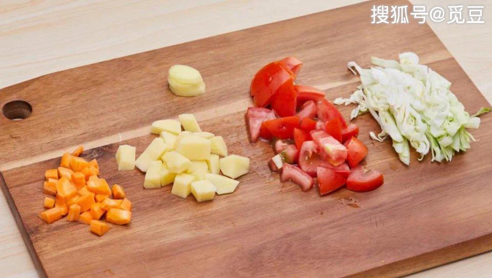 吃什么东西能补血最快最好 797c0a7478484ce7aea653c87bd18d5b.jpeg