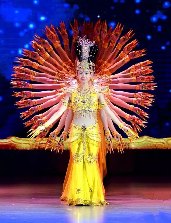 国庆将至,世界顶级舞蹈《千手观音》视频传来!震撼分享