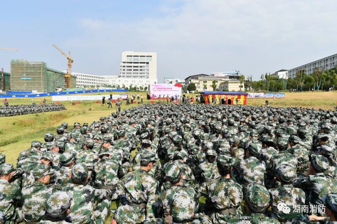 湖南民族人口_湖南民族职业学院(3)