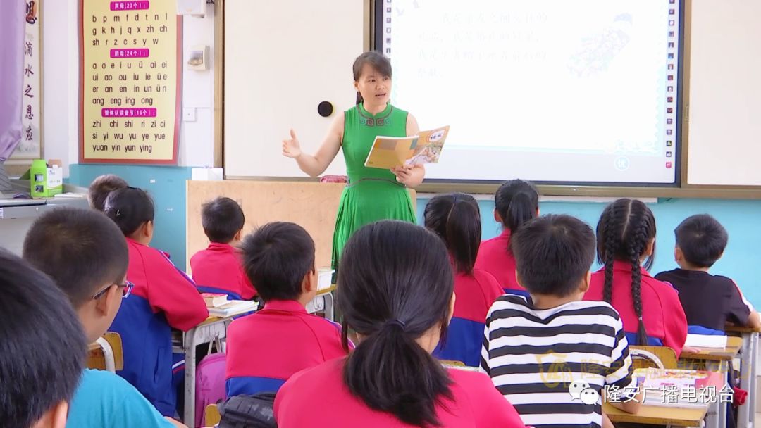 难忘师恩虔诚耕耘情系教育隆安县都结乡中心小学教师李红英