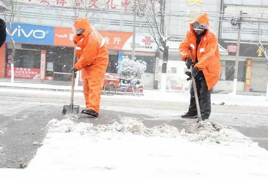 无论刮风下雨,严寒酷暑