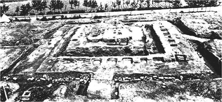 北魏永宁寺塔遗址1979-1981年,中国科学院考古研究所对永宁寺遗址进行