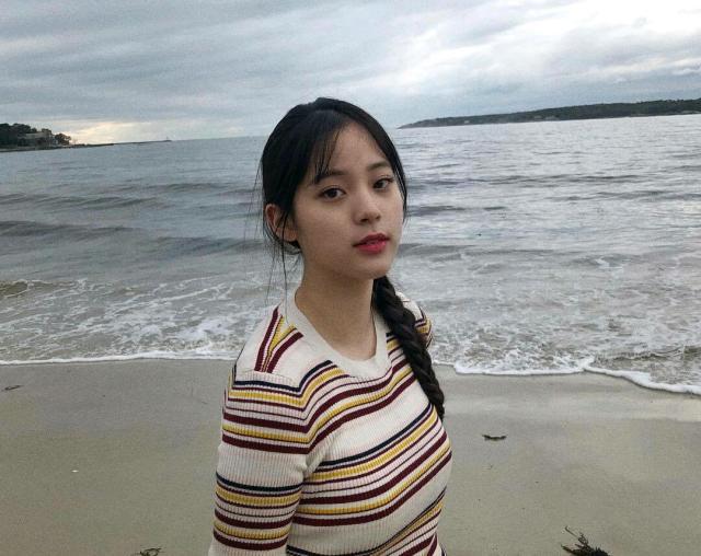 欧阳娜娜个人资料近况 b3dc2f16fd1a47a1af53abb082a47cdb.jpeg