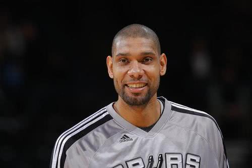 原创NBA球员每天睡多久？科比最短詹姆斯最长，哈登最不规律