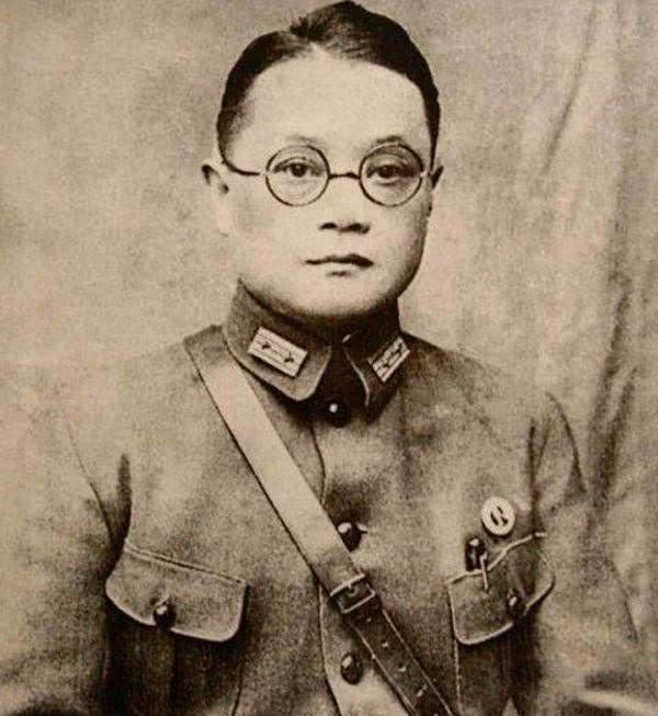 原创"谁"是解放战争中被击毙的职位最高将领!而且与刘湘关系最亲密