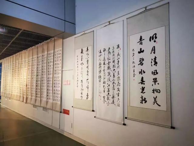 本周五起,东胜市民家门口的免费书法绘画作品展,约吗?