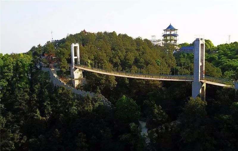 门票免费送!江津石笋山景区10月1日开园!3d玻璃桥和长城都免费玩!
