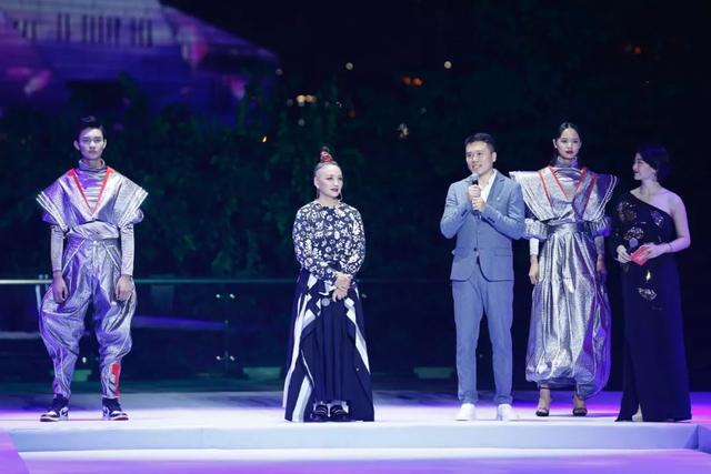 时尚中国 2d62df1c41b6446496418442ac1e87db.jpeg