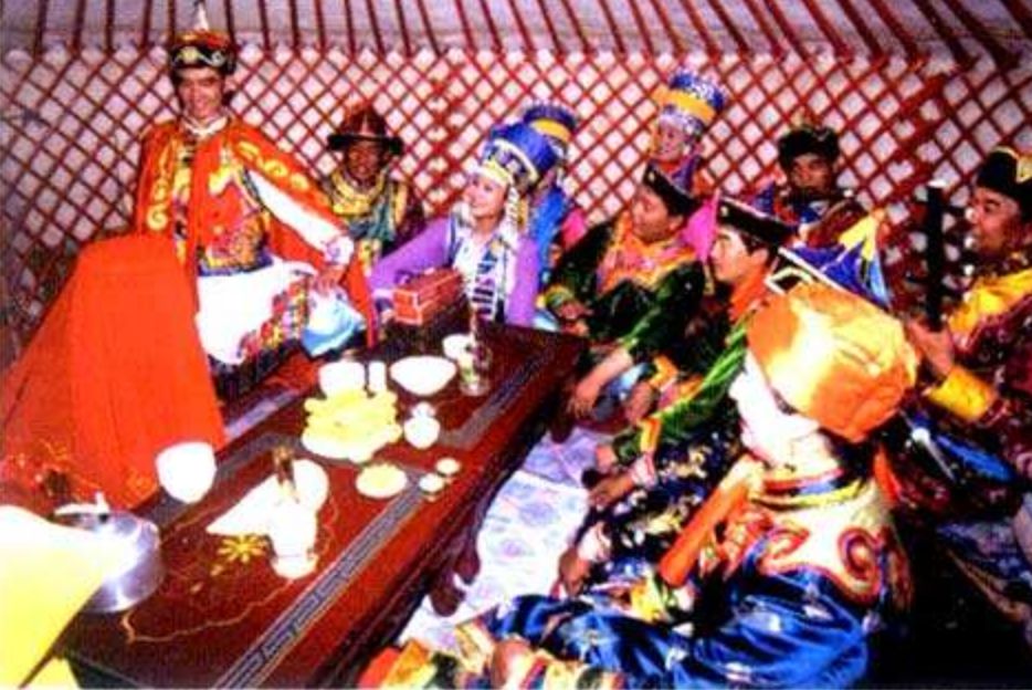 一首蒙古老歌《送亲歌》听到心碎!