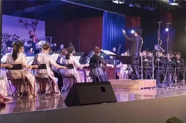 交响乐团有哪些乐器组成 4fc04bb9920b43609864e5feb3c3605f.jpeg