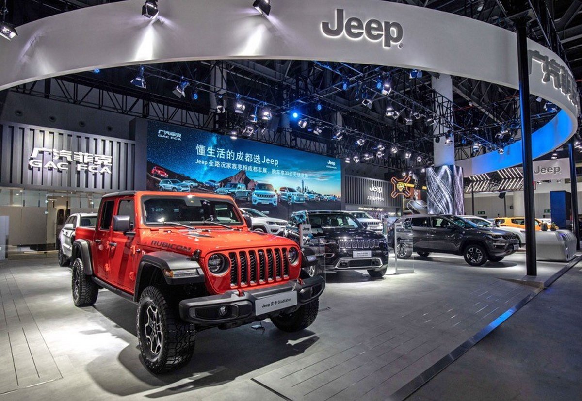 不是所有suv都叫jeep,成都车展jeep全系suv家族亮相