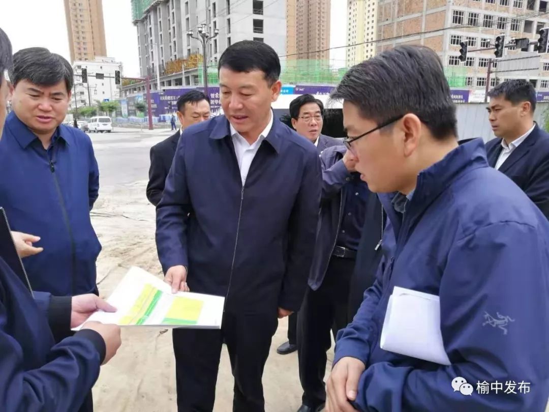 县委副书记,代县长刘学强调研榆中县市政道路项目建设情况