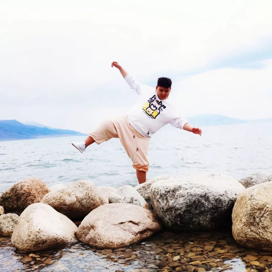 全网搜索--终于找到你那个在军训上跳《极乐净