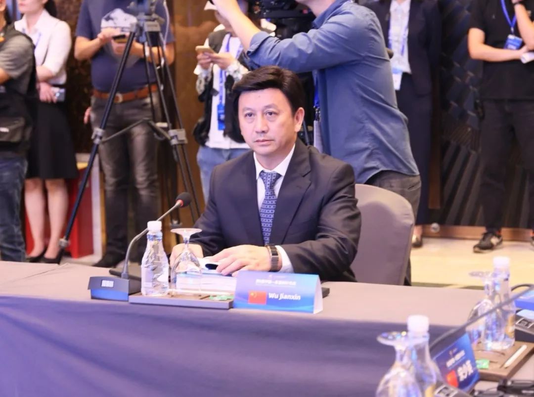 广西自治区统计局局长,党组书记吴建新