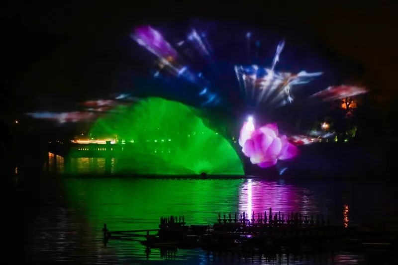 酒店灯光秀音乐 c13f5281c8b4422fa3b6479de032cbef.jpeg