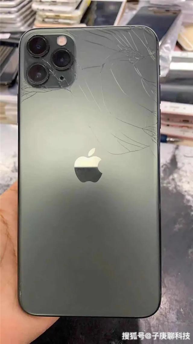 最硬玻璃也拦不住多部苹果iphone11pro已碎