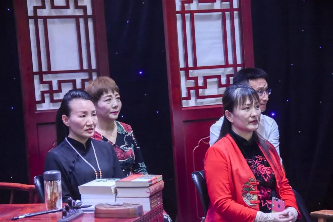 运城海选的评委 登台献唱 眉户《迟开的玫瑰》 我们《走进大戏台》的