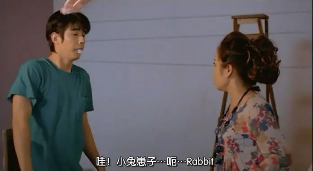 日本说英语的视频 199ffeffe39b4422bc49f5d9b656c6bb.jpeg
