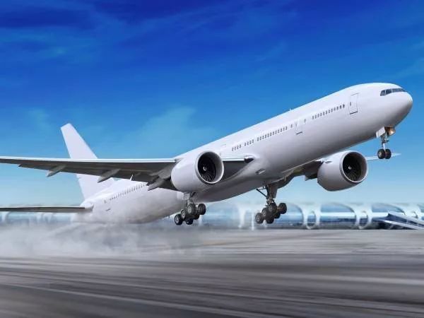 机场飞机可以同时起降 59a78b8a0d334fb4b2ef5334de3d1613.jpeg