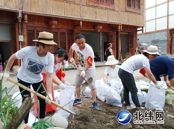 龙门镇人口多少人_龙里龙门镇景区图片