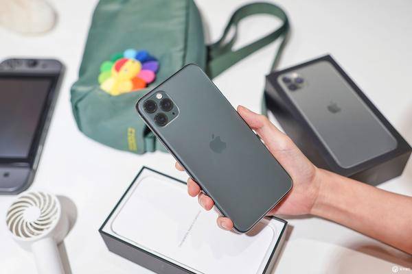 iphone 11屏幕亮度 acc6209a1b534280a8cf989b801a61db.jpeg