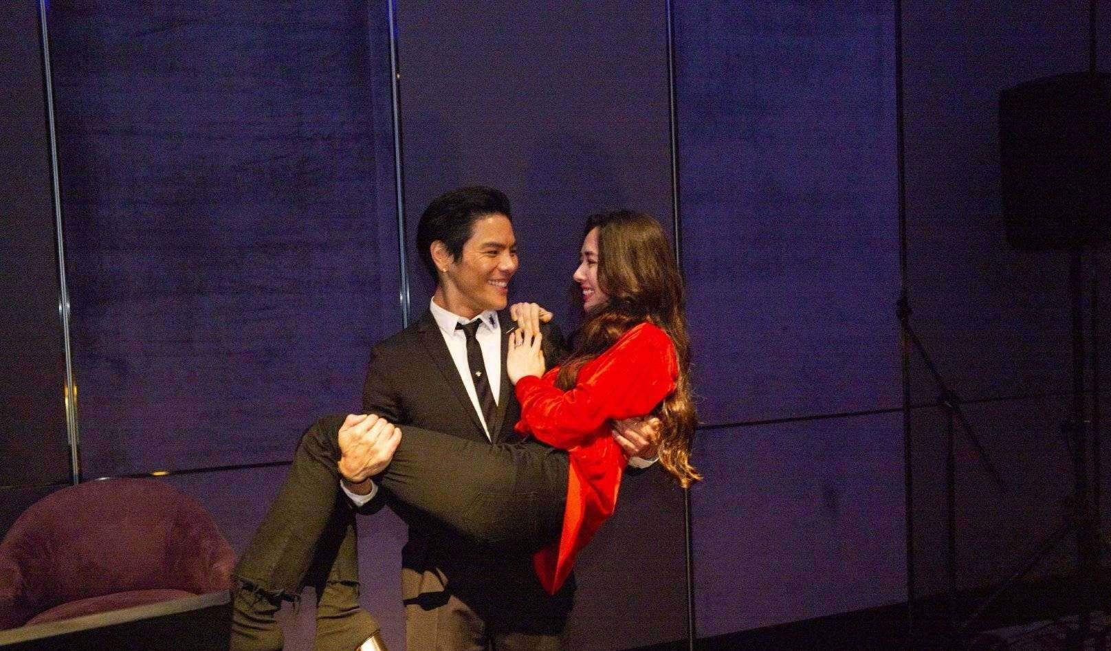 向佐郭碧婷意大利婚礼现场首次曝光,两人深情