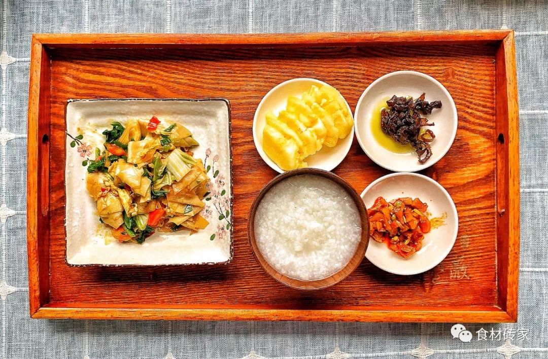 炒什么菜用菜籽油好吃 cdc0c5a71bcd4172a5711e3917ba126a.jpeg