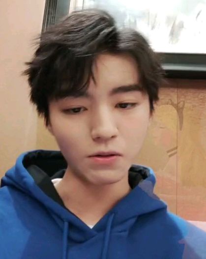 王俊凯的生日蛋糕图片 e770783b9d144d4489c18a3fbf527395.jpeg