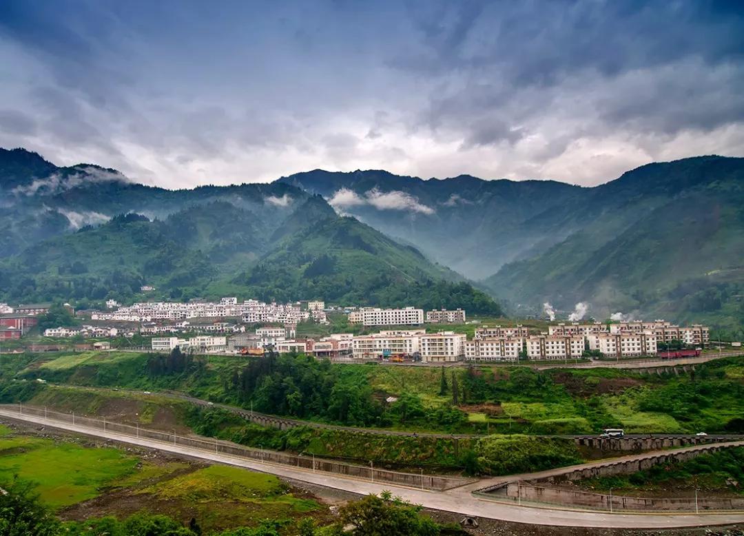 阿坝2020年GDP_阿坝师范学院(2)