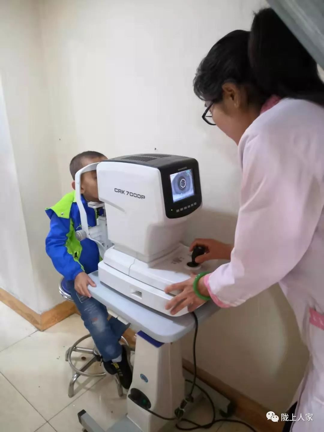 低视力人群请到黎明眼科诊所找眼科专家王富民