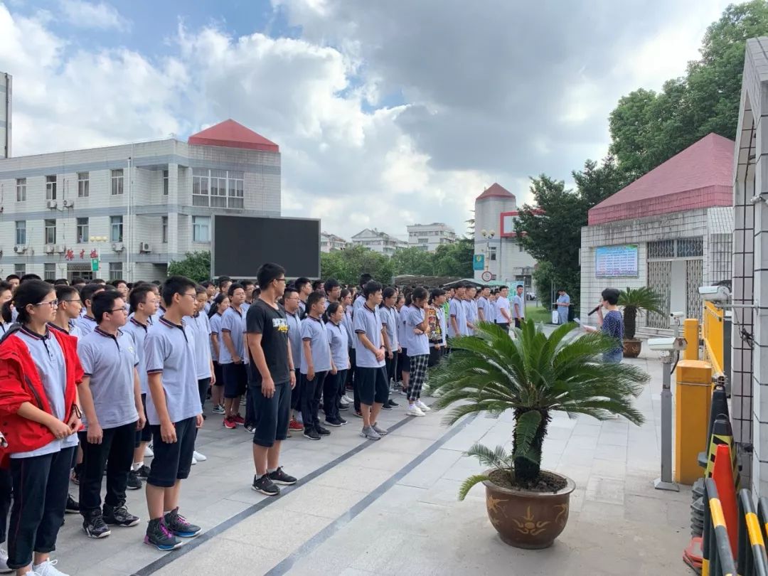 鲁迅高级中学应急疏散演练强化学生避险能力