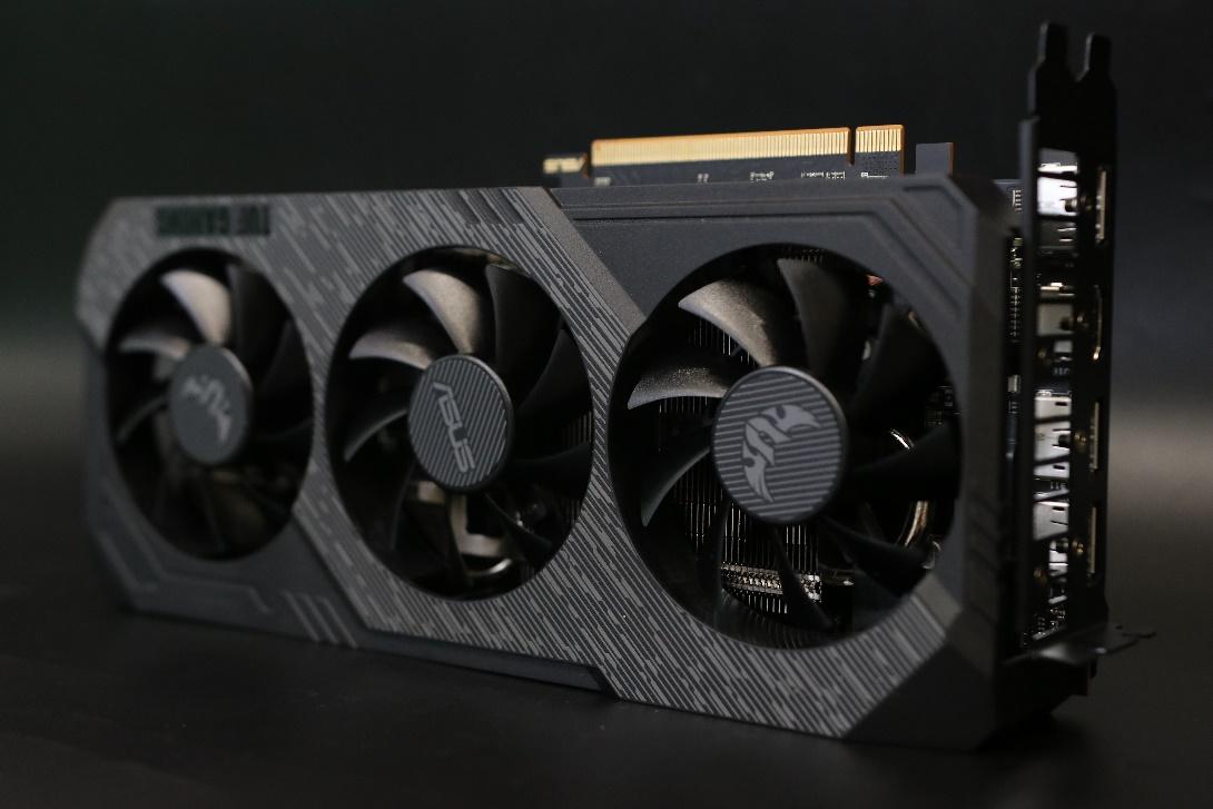 华硕tuf rx5700xt oc显卡上手体验,把"amd yes"这盘热饭炒更"香"