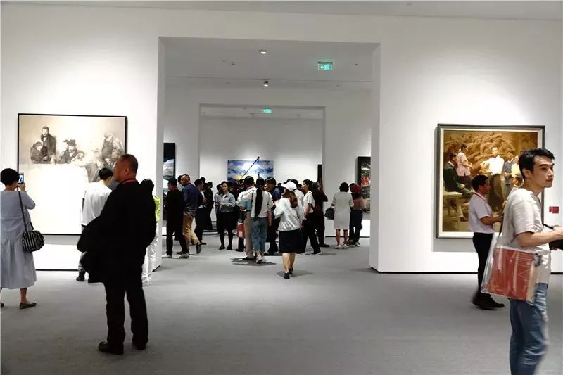 第十三届全国美展油画作品展首次走进重庆595件作品呈