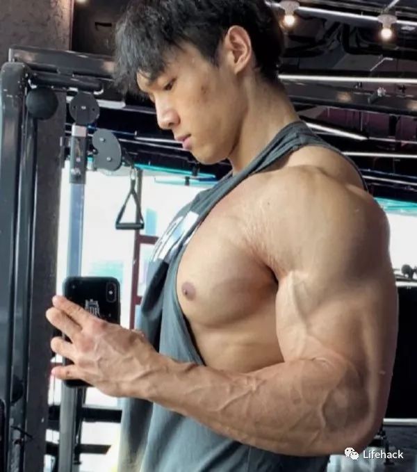 部位评性感最男人结果,内衣网友瘦身集体安提尼开车亚图片