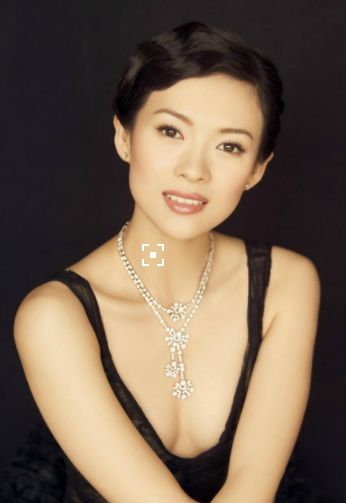 郭晶晶嫁入豪门,而当年的章子怡因为霍家的这