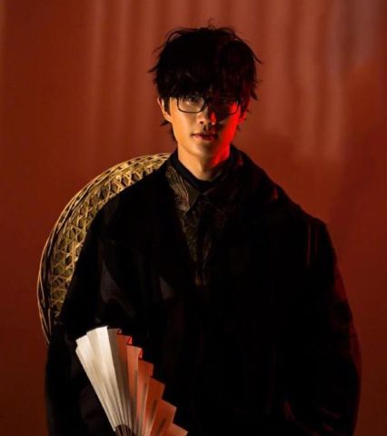 许嵩绯闻上热搜,女方曾参加 中国好声音 ,随后男方辟谣